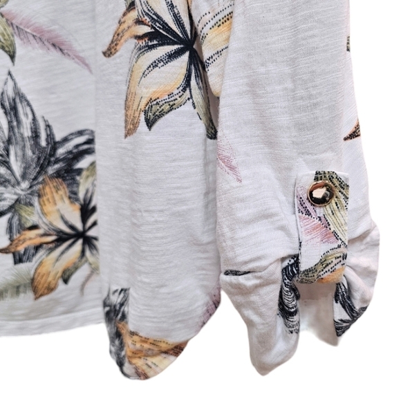 Chico's Cotton Blend Slub Floral Utility Sleeve Button Tee Size Large Tropical - Picture 9 of 12